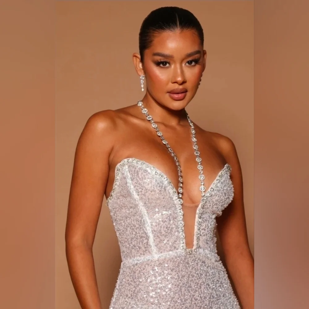 Elegant White Sequin Gown - Picture 2 of 3